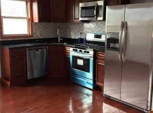 107 E Walnut St, Long Beach, NY 11561