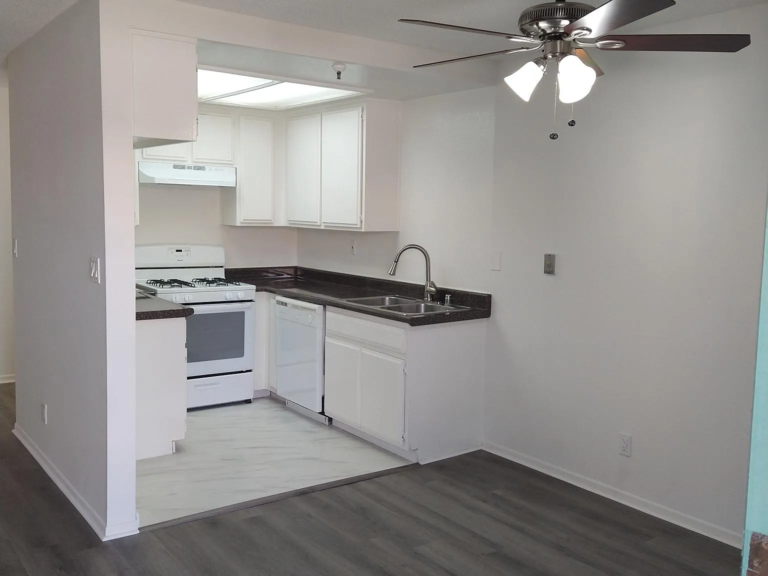 13621 Cerise Ave — Photo 4