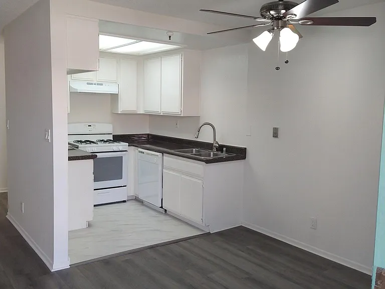 13621 Cerise Ave #5 — Photo 4