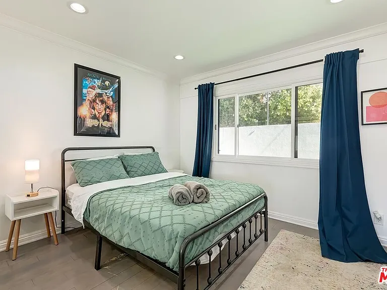 3201 Bonnie Hill Dr — Photo 19