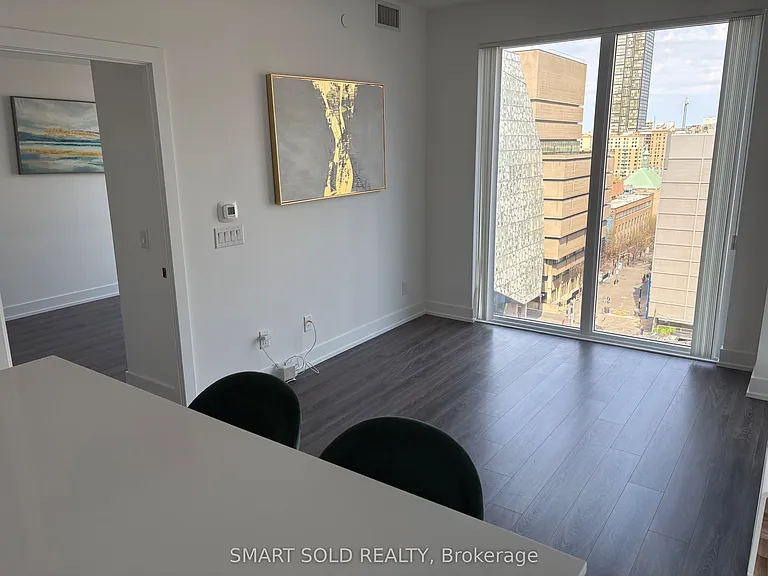 20 Edward St #904 — Photo 32