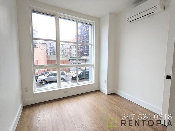 4th image of 822 Lexington Ave #707