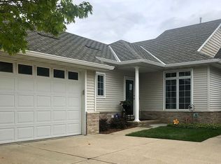 14159 Pinnacle Pointe Dr, Clive, IA 50325