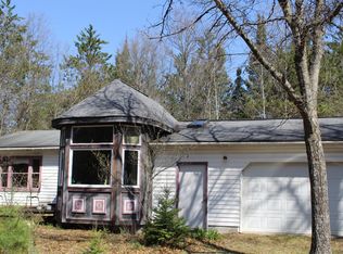 2032 W Oak Ct, Luzerne, MI 48636