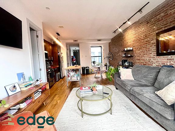 2nd image of 101 Quincy St #4L