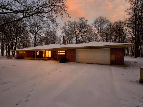 11215 Beech Dr, Sebewaing, MI 48759