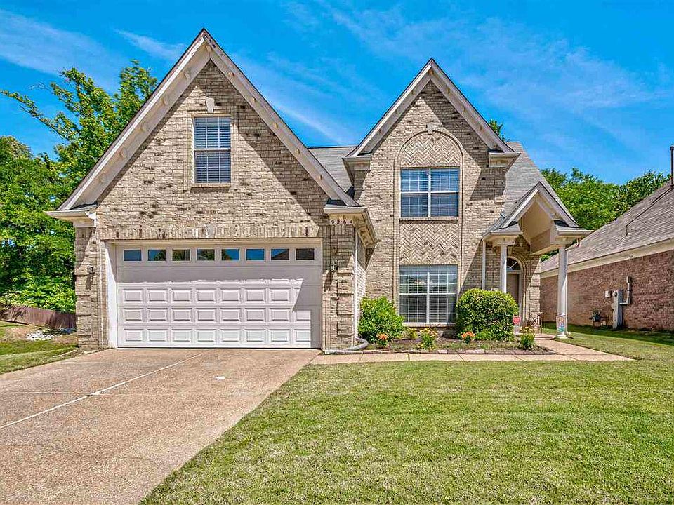1st image of 9264 N Fairmont Cir