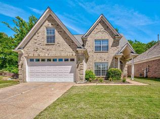 9264 N Fairmont Cir, Collierville, TN 38017