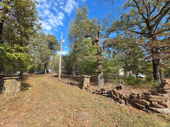 211 W Hulbert Dr, Hulbert, OK 74441