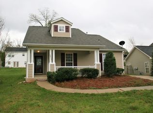 5821 Hogans Way Ct, Charlotte, NC 28269