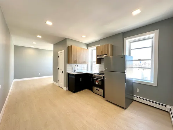 12 Grant Avenue 14B image 2 of 8