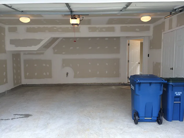 6257 Casdin Dr — Photo 31