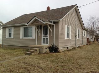 402 N Walnut St, Richland, MO 65556