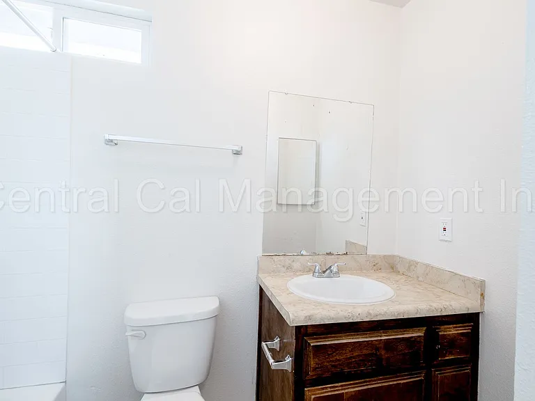 7901 S Laurelglen Blvd #A-D — Photo 17