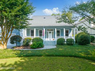 3210 Saint James Dr SE, Southport, NC 28461