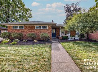 1918 Adams St SE, Grand Rapids, MI