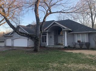 2022 E Timber Hill Pl, Springfield, MO 65804