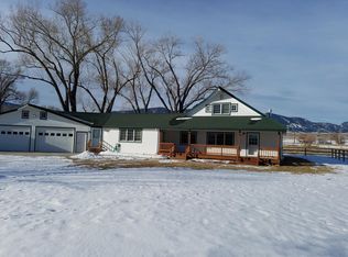 948 Big Goose Rd, Sheridan, WY 82801
