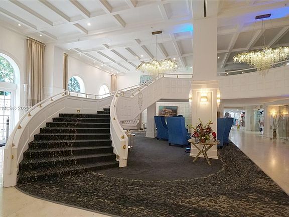 5th image of 5225 Collins Ave APT 1106
