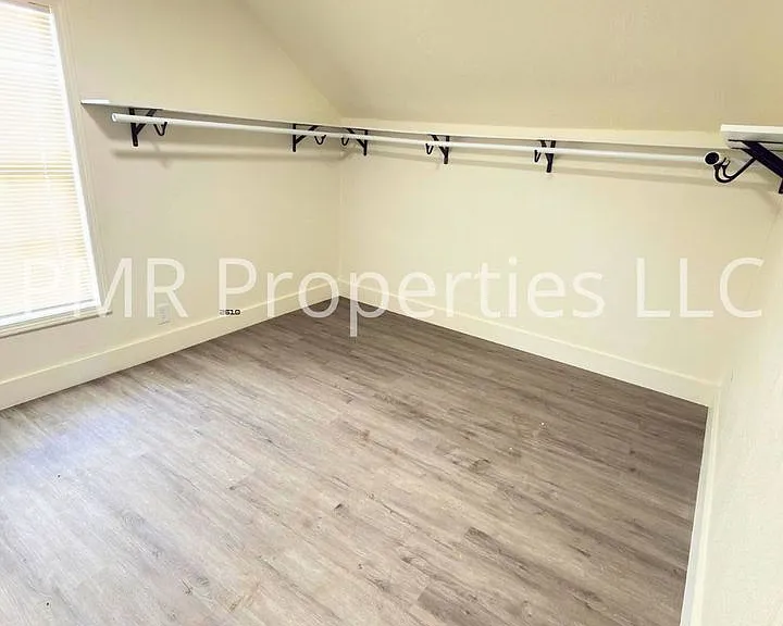 1706 NW Cherry Ave — Photo 11