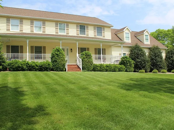1210 Redwood Hills Cir, Carlisle, PA 17015