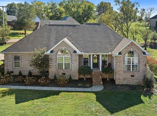 262 Bayhill Dr, Gallatin, TN 37066