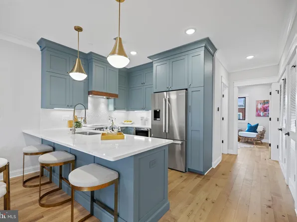 217 16th St NE #6, Washington, DC 20002