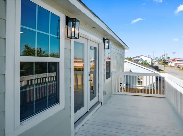6224 Avenue R, Galveston, TX 77551