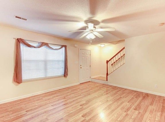 4th image of 4723 Scepter Way