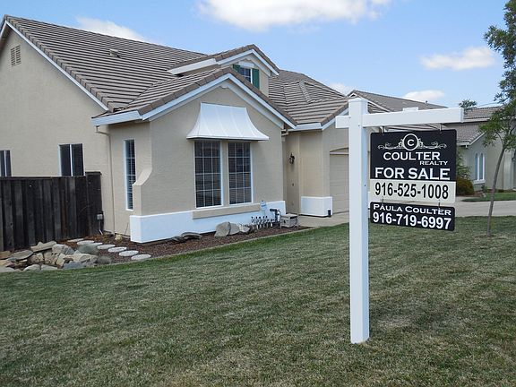 3rd image of 3068 Braemer Dr