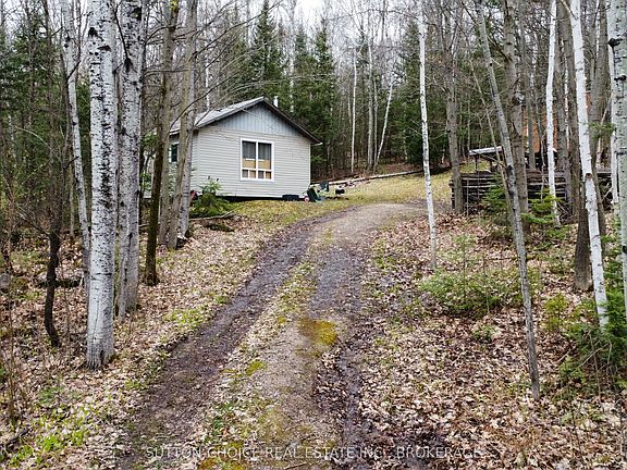 3rd image of 1876 Alsace Rd