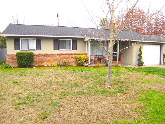 2nd image of 3005 Berkshire Way
