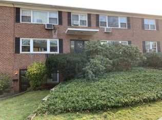 2 Walnut St #4, Rye, NY 10580