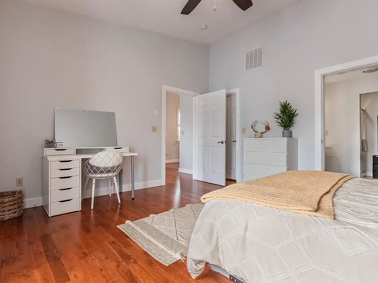 316 Walnut St — Photo 16