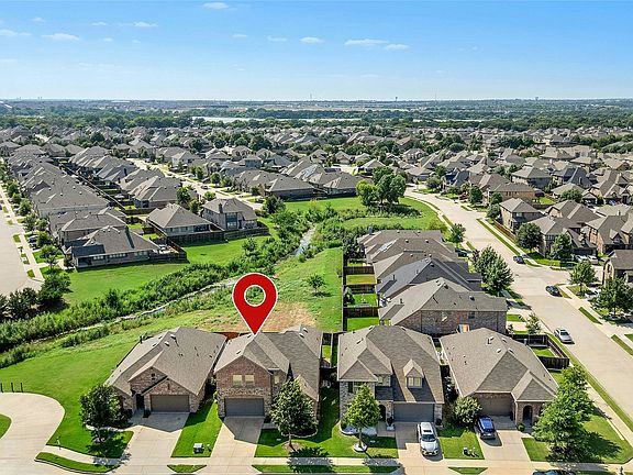 3rd image of 1308 Warbler Dr