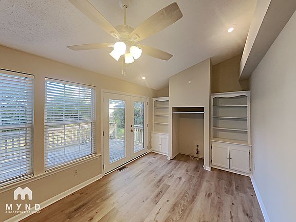 4th image of 4521 Aviemore Cres
