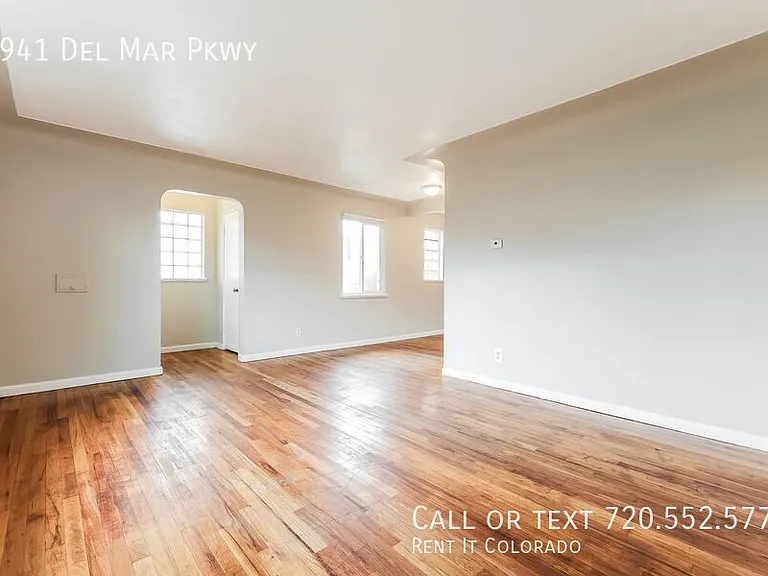 1941 Del Mar Pkwy — Photo 4