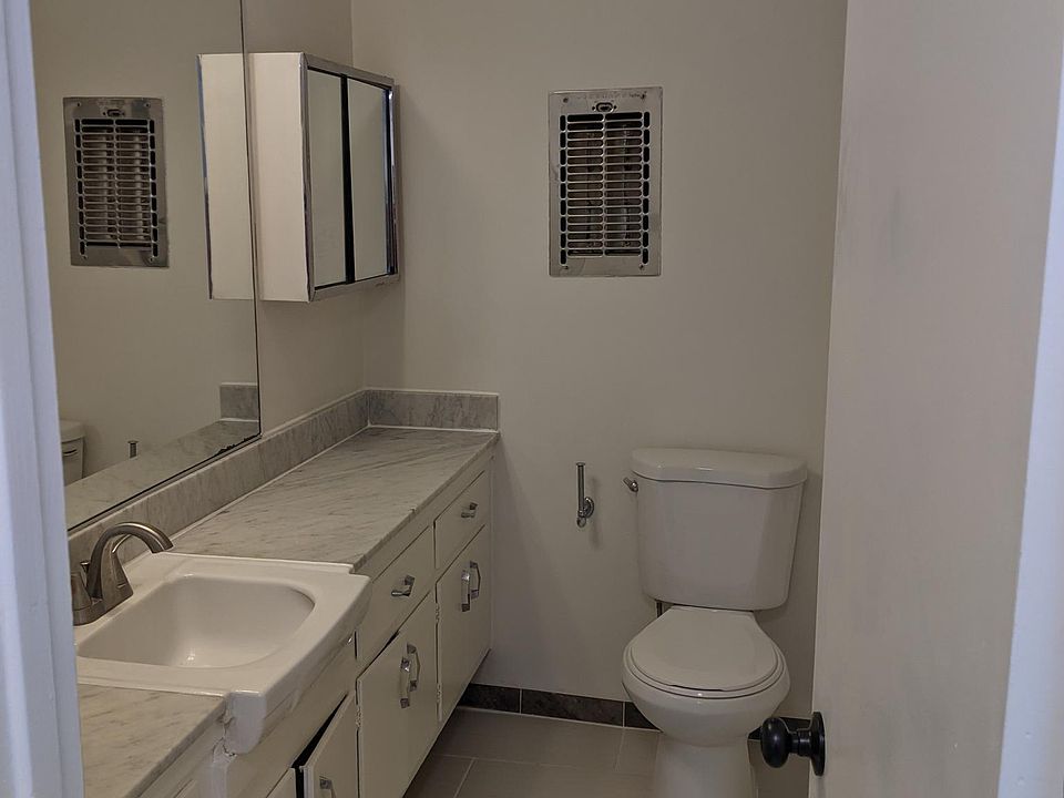 1st image of 11681 Gorham Ave APT 7