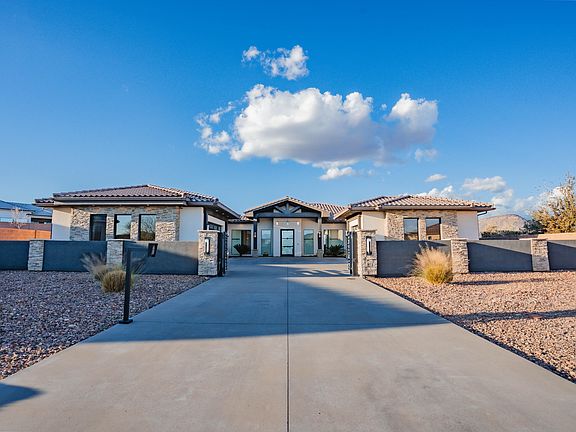 2nd image of 1218 W Province Way