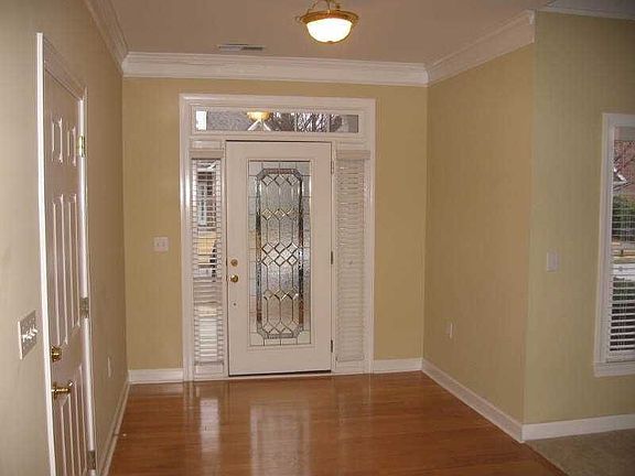 3rd image of 1915 Hickory Station Cir