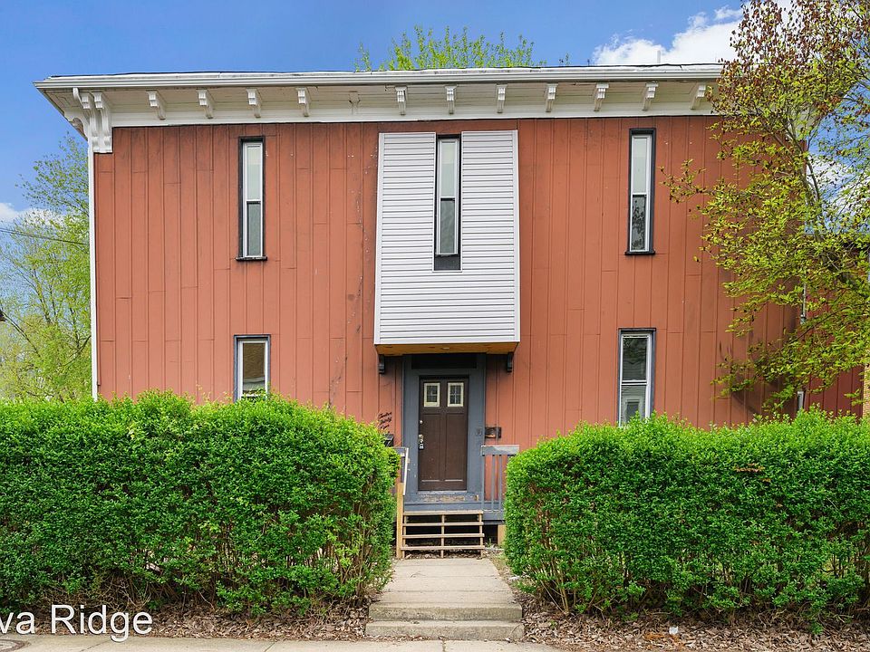 1st image of 1239 Superior Ave #2