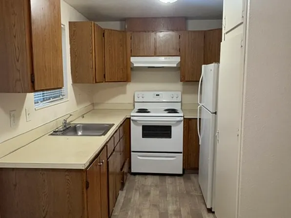 619 24th St SE #619, Salem, OR 97301