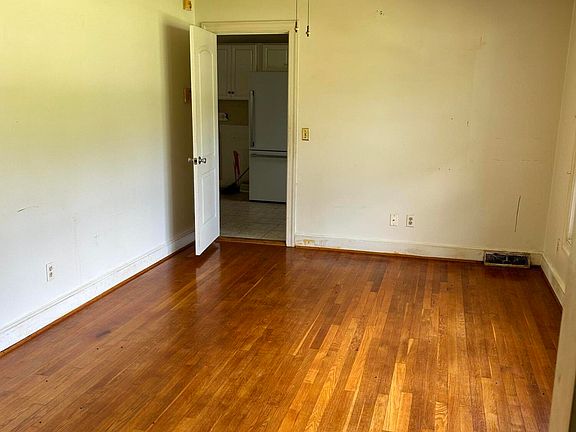 4th image of 231 Carolina Pines Boulevard