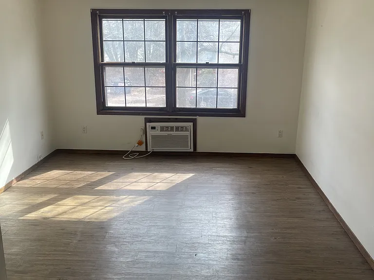 1187 S Waukechon St #8 — Photo 2