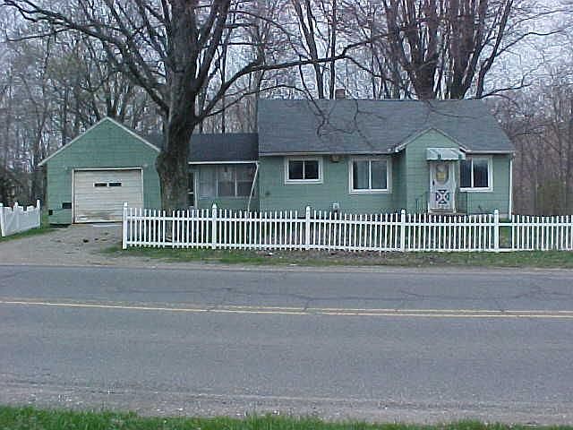 1st image of 734 W Arlington St
