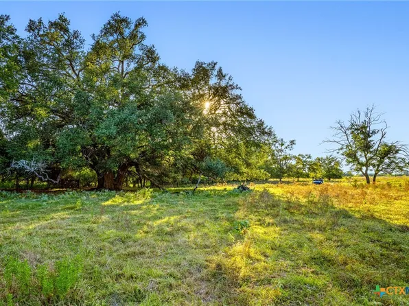 19587 Vilas Rd, Holland, TX 76534