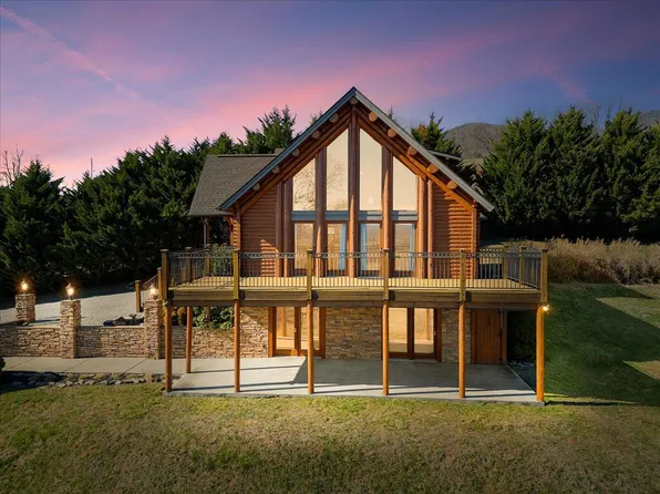 2665 Old Route 100 Rd, Draper, VA 24324