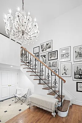 Sold by Isaacs Ganz Real Estate | media 8