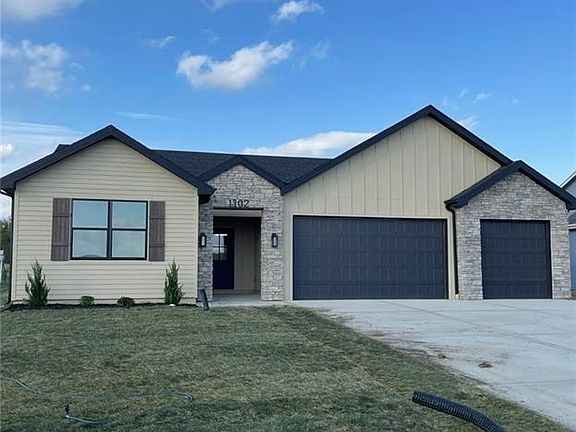 2nd image of 1102 Bluestem Cir