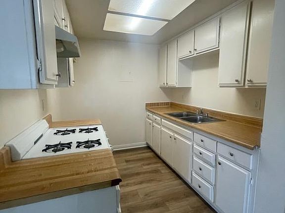 2nd image of 210 Cypress Ave #A